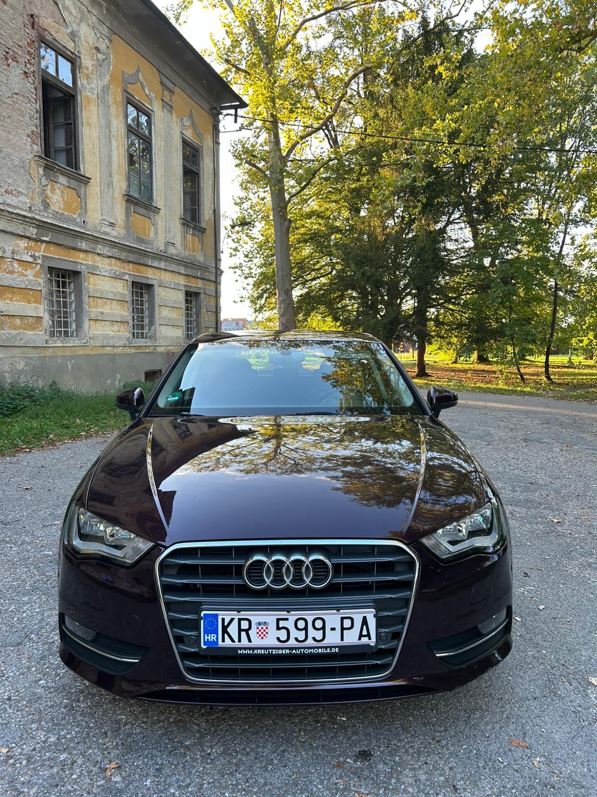 Audi A3 2,0 TDI ambition -ODLIČAN- puno opreme, fotografija 2