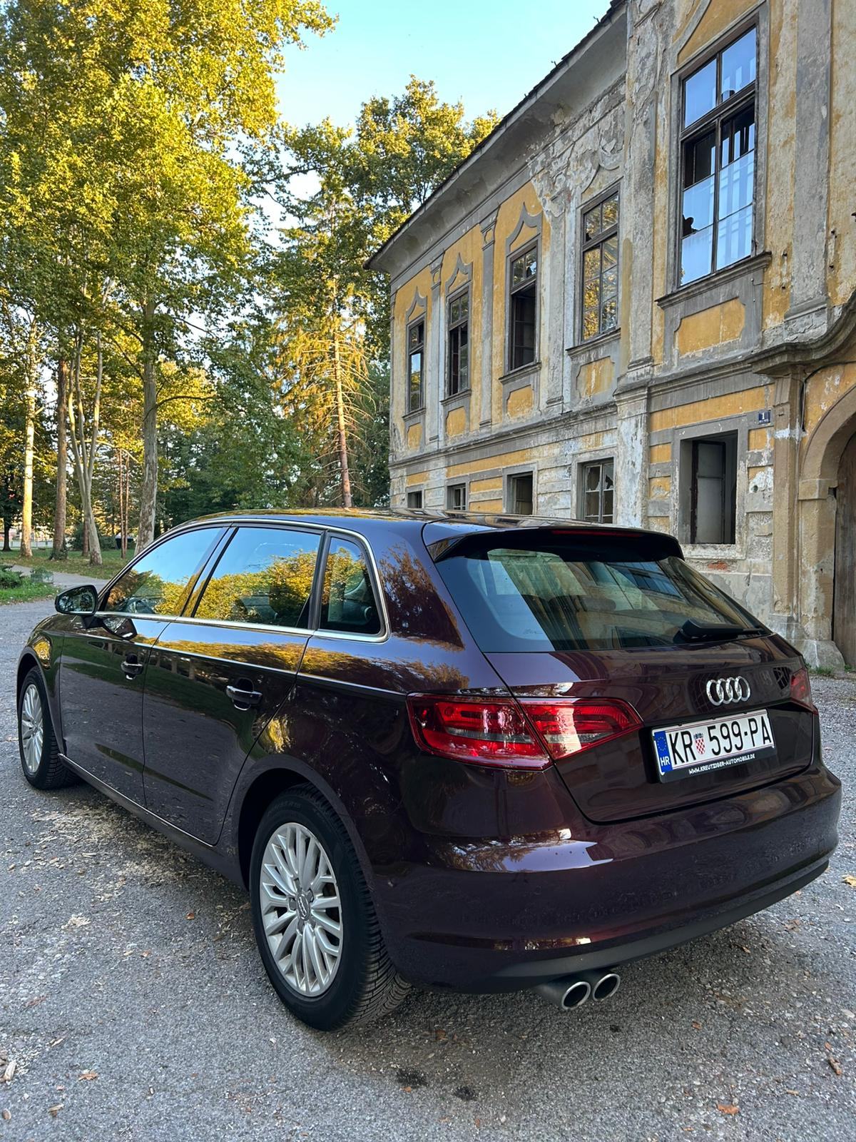 Audi A3 2,0 TDI ambition -ODLIČAN- puno opreme, fotografija 7