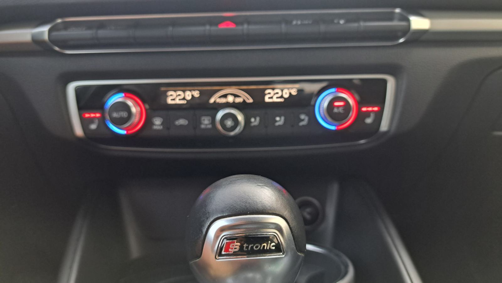 Audi A3 2,0 TDI Automatik, Business Line, Veliki servis, 1 vlasnik, fotografija 18