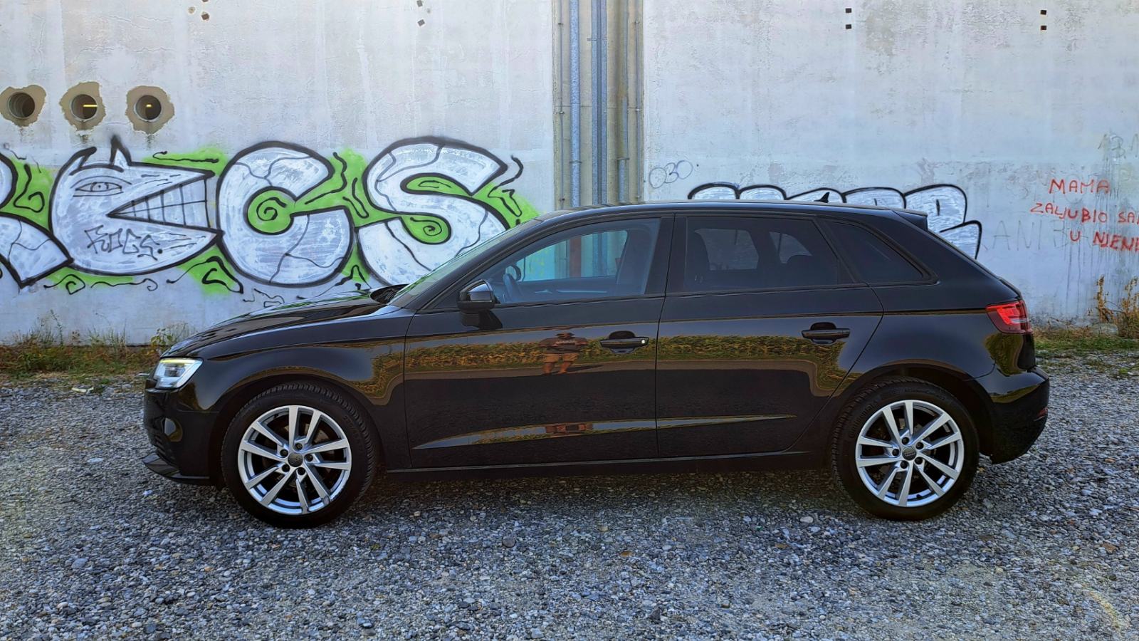 Audi A3 2,0 TDI Automatik, Business Line, Veliki servis, 1 vlasnik, fotografija 2