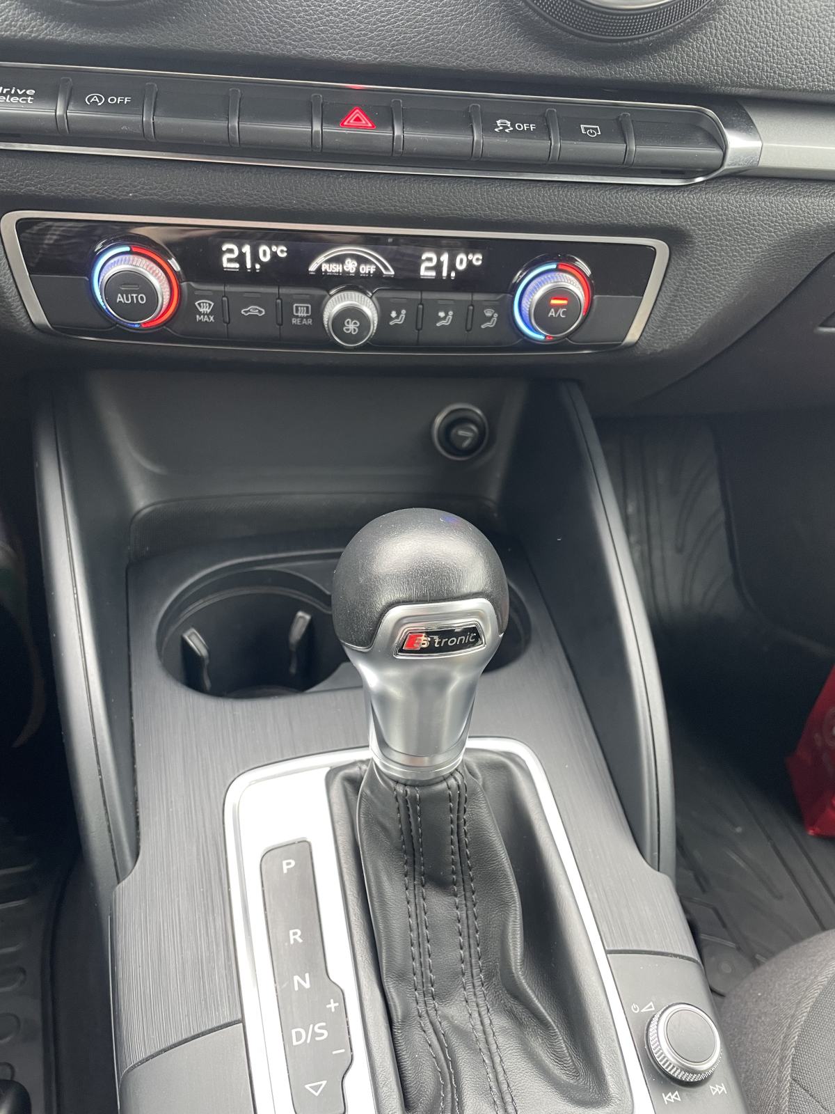 Audi A3 2,0 TDI automatik S LINE Sportback, fotografija 18