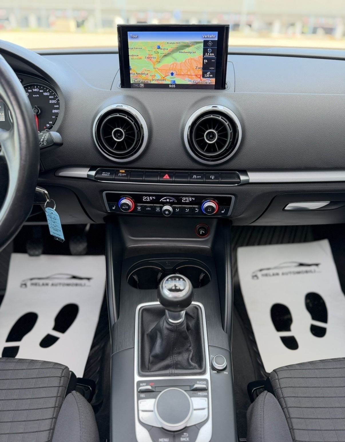 Audi A3 2.0 TDI #Bi-XENON #NAVI #PDC, fotografija 17