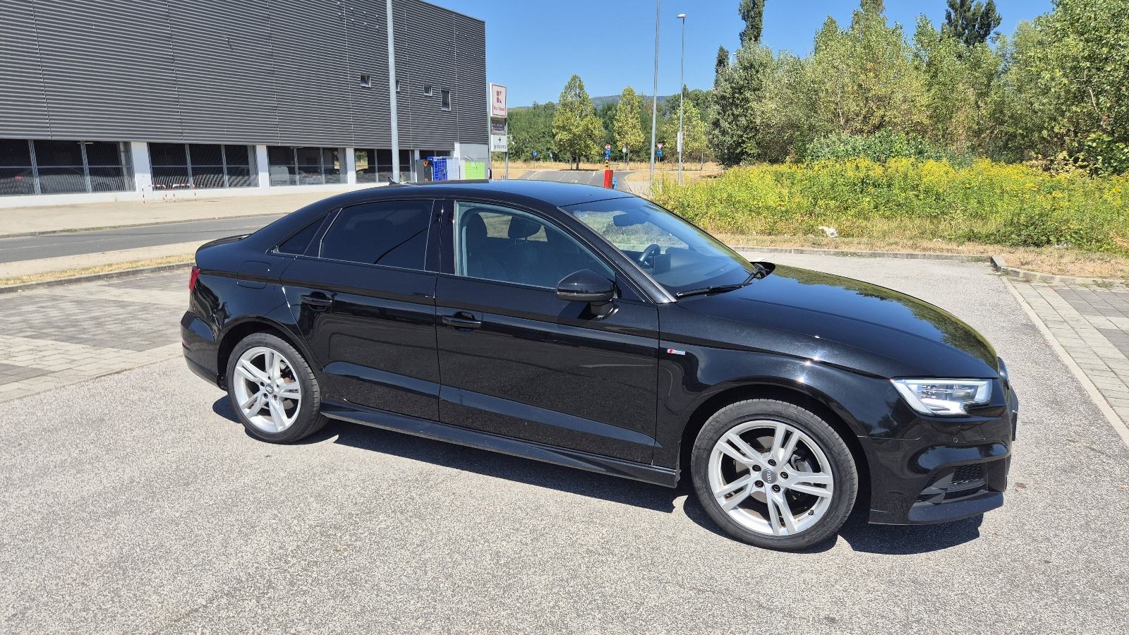 Audi A3 2,0 TDI S-Line #Automatik#Keyless#Led#Servisna#, fotografija 11