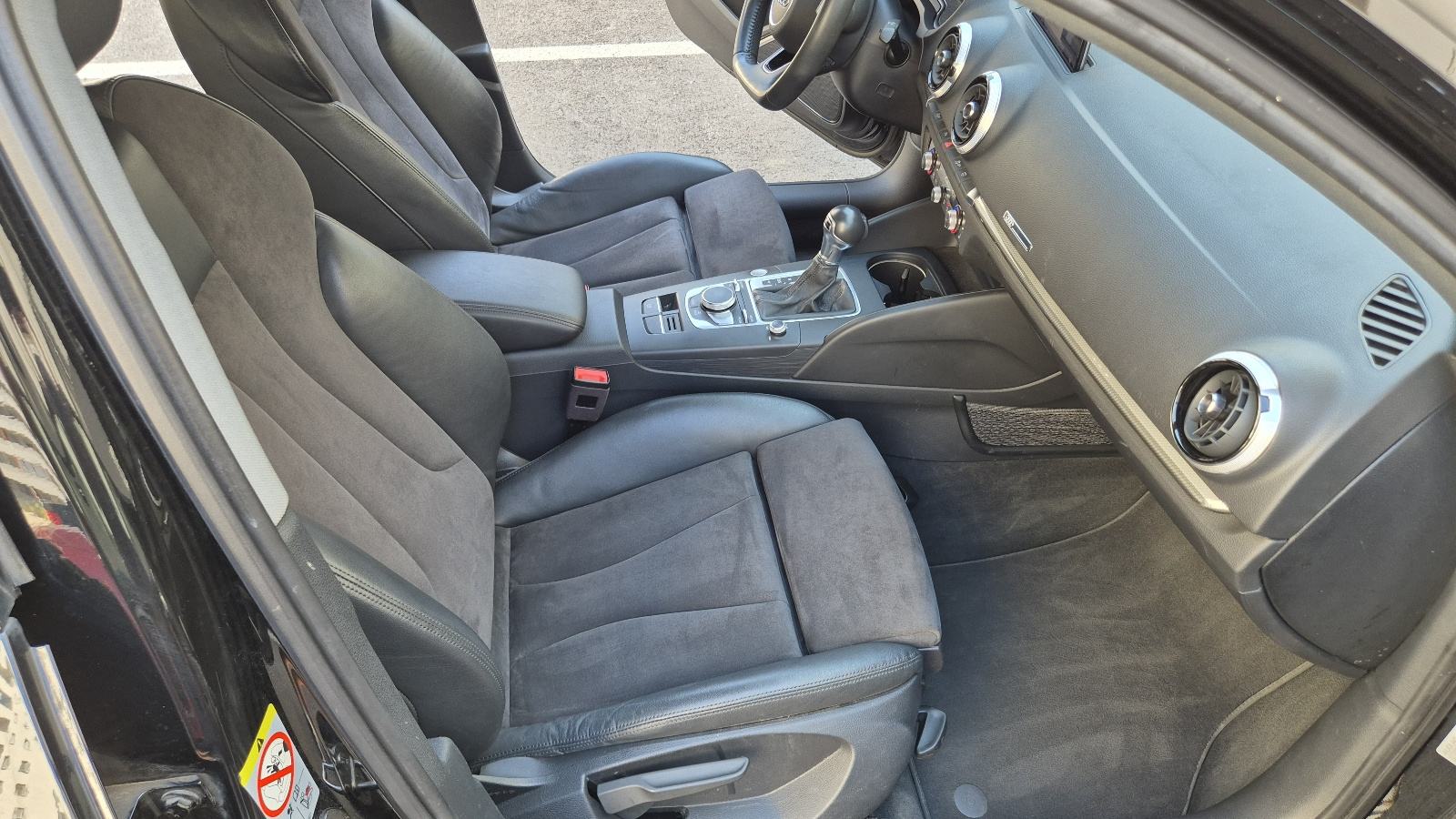 Audi A3 2,0 TDI S-Line #Automatik#Keyless#Led#Servisna#, fotografija 17