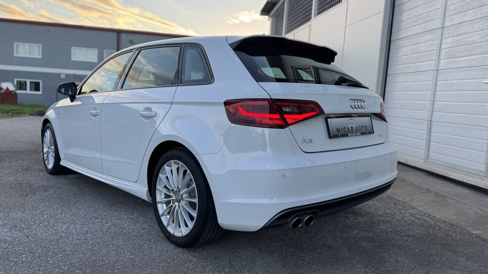 AUDI A3 2,0 TDI S LINE NAVIGACIJA/XENON/DRIVE SELECT, fotografija 6