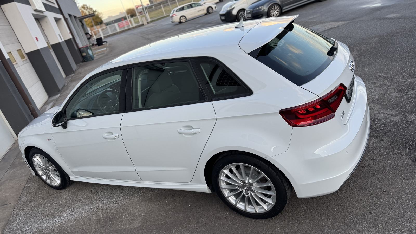 AUDI A3 2,0 TDI S LINE NAVIGACIJA/XENON/DRIVE SELECT, fotografija 17