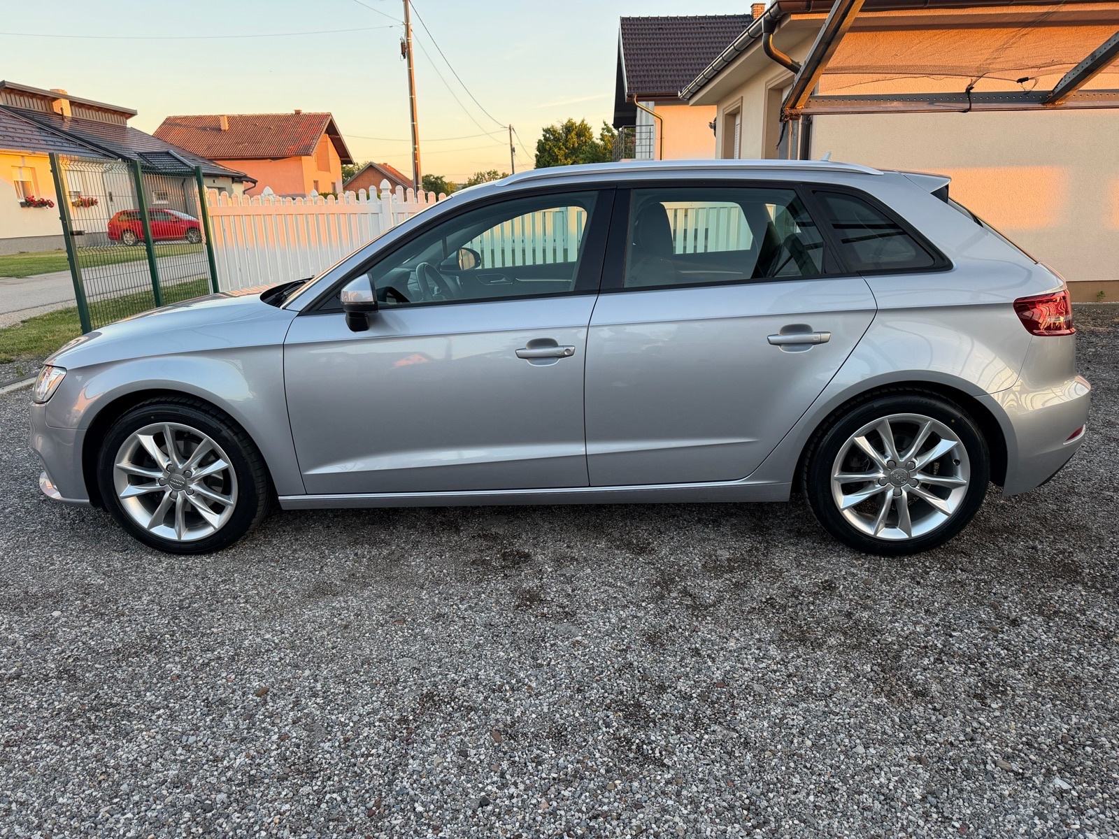 Audi A3 2,0 TDI,Navigacija,Tempomat,PDC,Jamstvo 12mj., fotografija 8