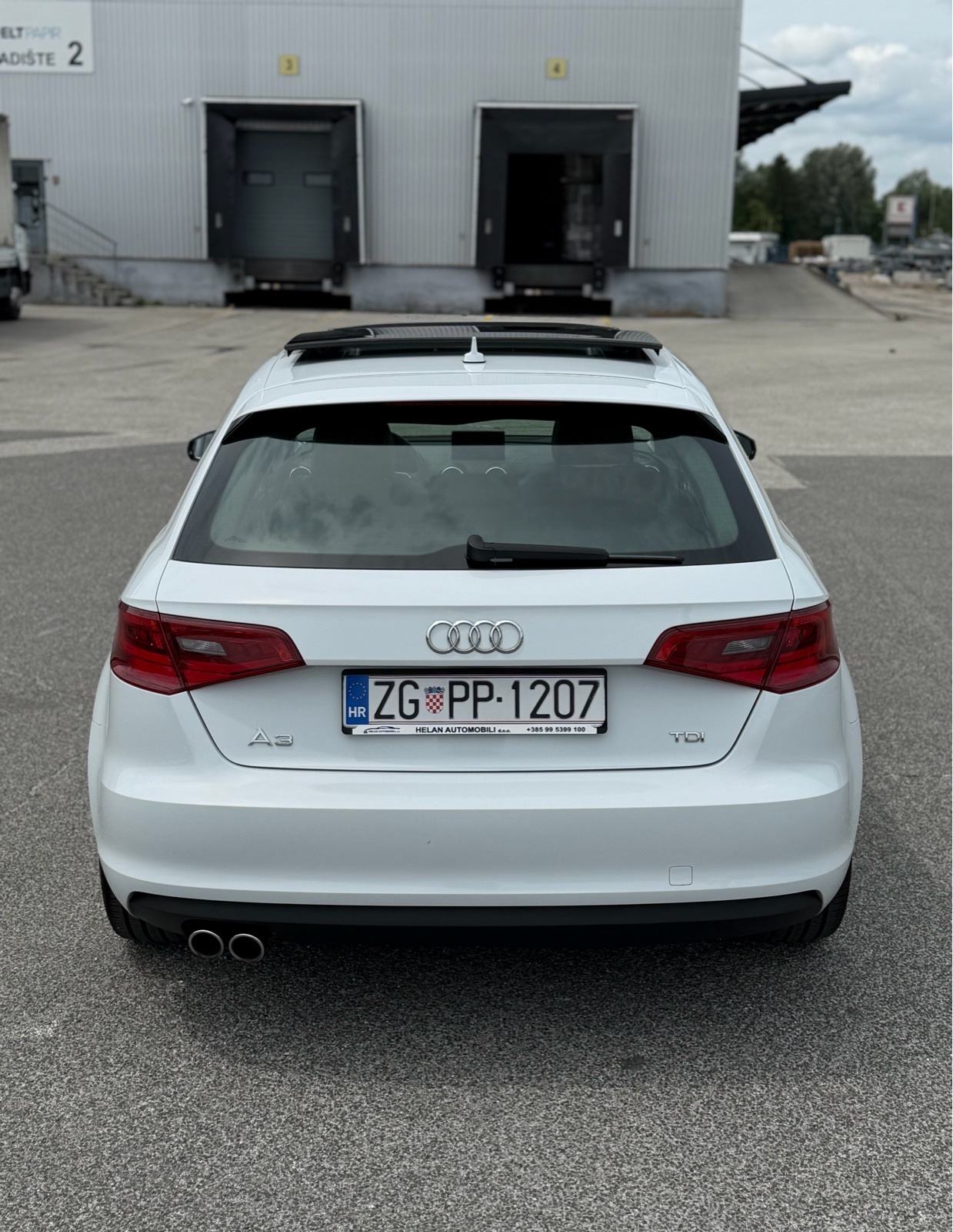 Audi A3 2.0 TDI #PANORAMA #Bi-Xenon #NAVI #PDC, fotografija 7