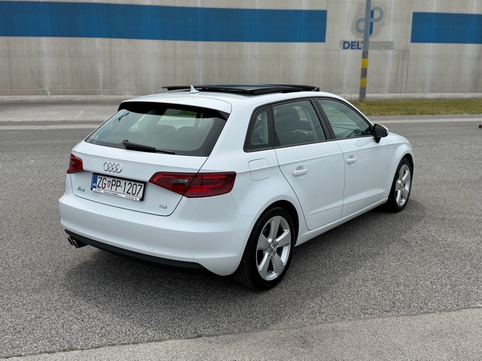 Audi A3 2.0 TDI #PANORAMA #Bi-Xenon #NAVI #PDC, fotografija 6