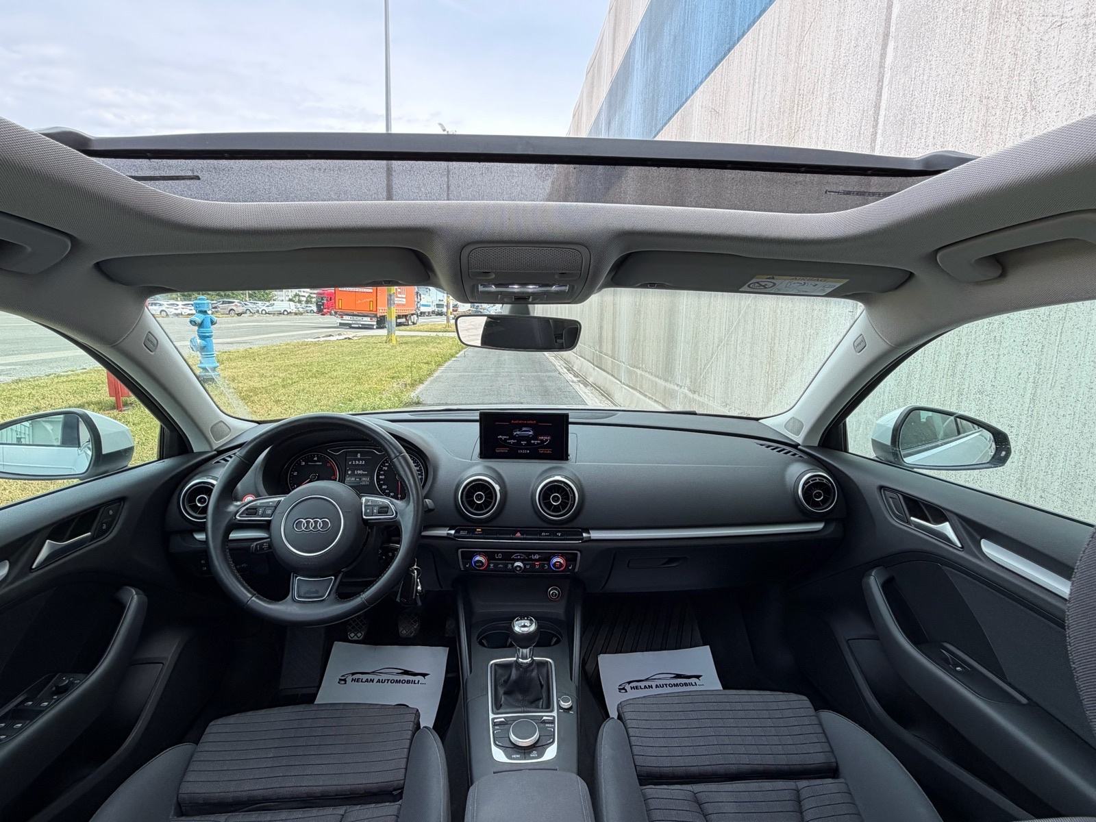 Audi A3 2.0 TDI #PANORAMA #Bi-Xenon #NAVI #PDC, fotografija 10