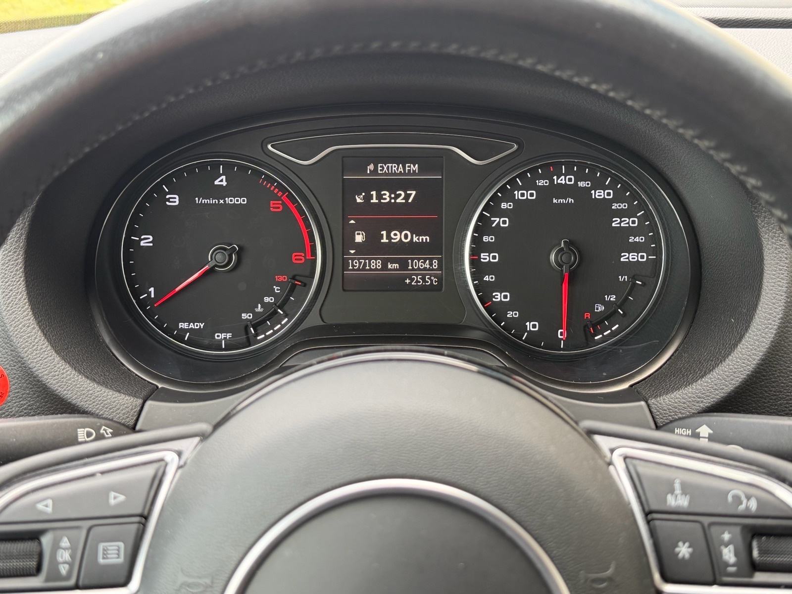 Audi A3 2.0 TDI #PANORAMA #Bi-Xenon #NAVI #PDC, fotografija 18