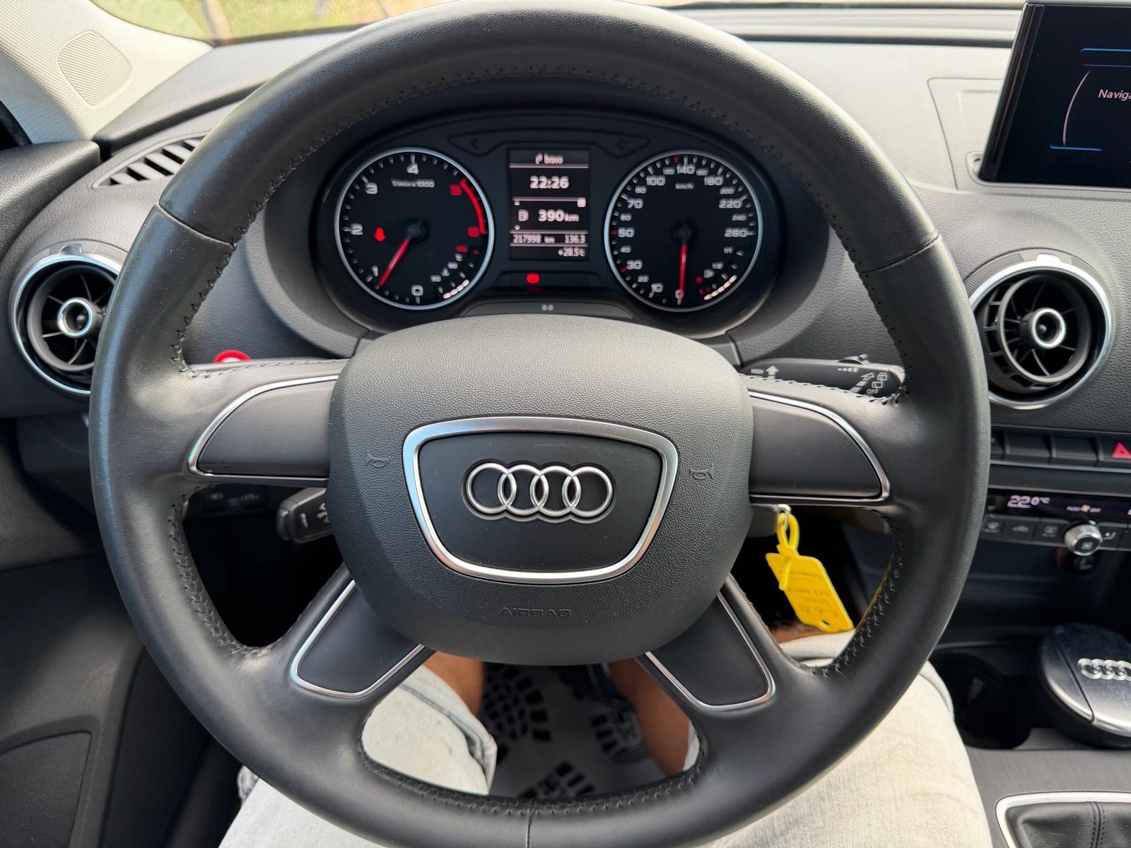 Audi A3 2,0 TDI Quattro-XENON-LED-ALU-V+M SERVIS-NEMA 5%-KARTICE 36 R, fotografija 18