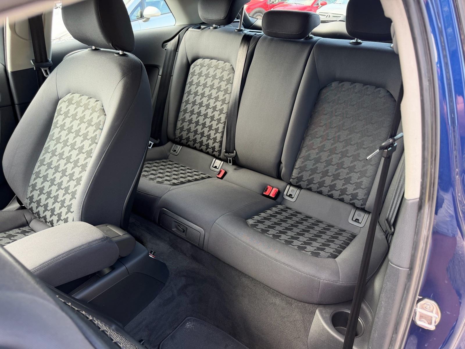 Audi A3 2,0 TDI Quattro-XENON-LED-ALU-V+M SERVIS-NEMA 5%-KARTICE 36 R, fotografija 14
