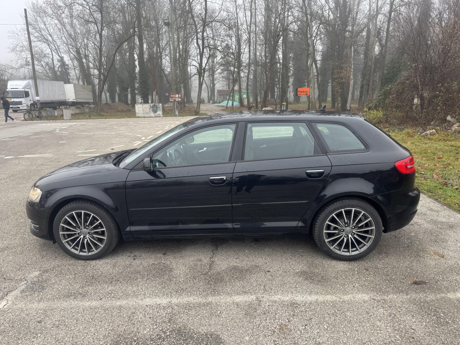Audi A3 2,0 TDI Sportback 103kW 2011. godina TOP STANJE!, fotografija 3