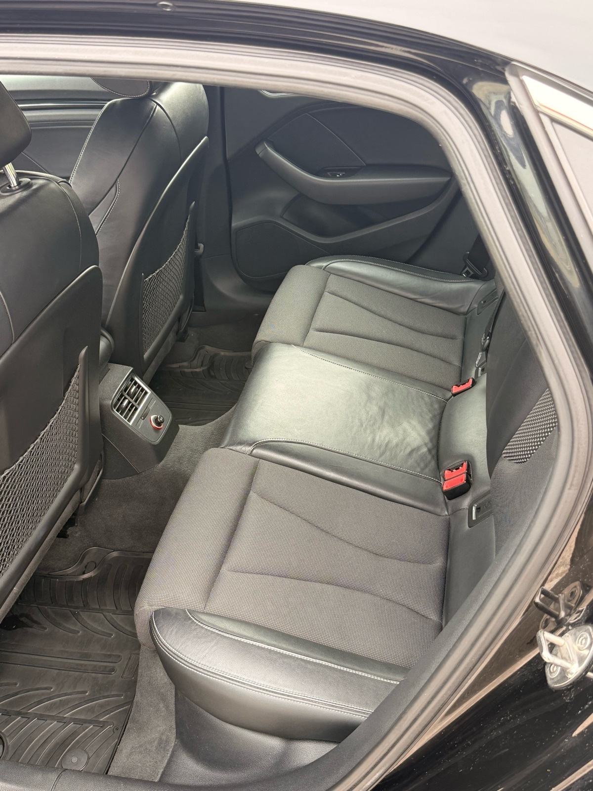 Audi A3 2,0 TDI - S LINE, fotografija 5