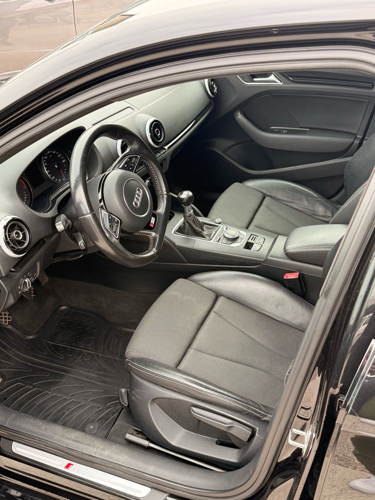 Audi A3 2,0 TDI - S LINE, fotografija 6
