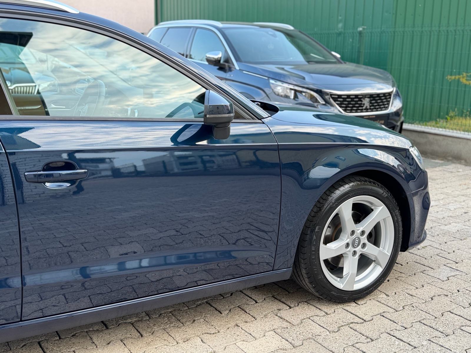 Audi A3 Sportback 2,0 TDI, Sport, Alu 17", LED, Redizajn, fotografija 13