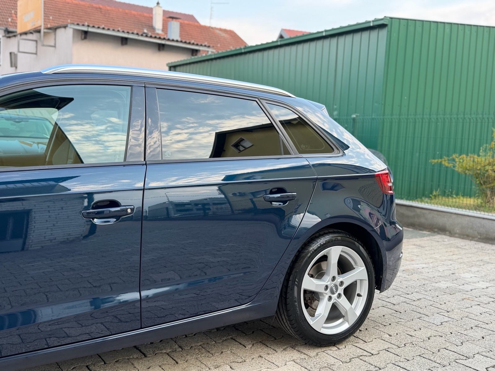 Audi A3 Sportback 2,0 TDI, Sport, Alu 17", LED, Redizajn, fotografija 15
