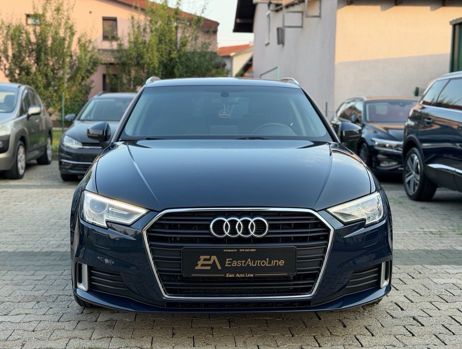 Audi A3 Sportback 2,0 TDI, Sport, Alu 17", LED, Redizajn, fotografija 3