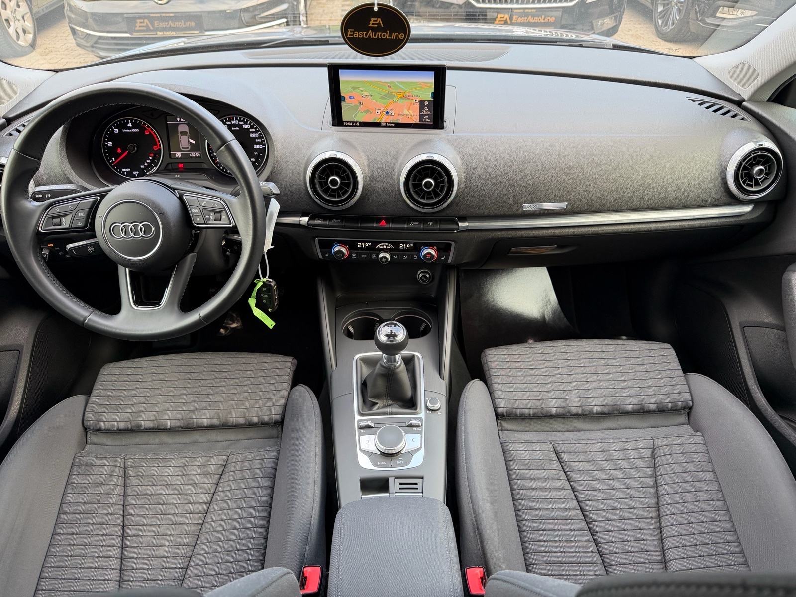Audi A3 Sportback 2,0 TDI, Sport, Alu 17", LED, Redizajn, fotografija 20