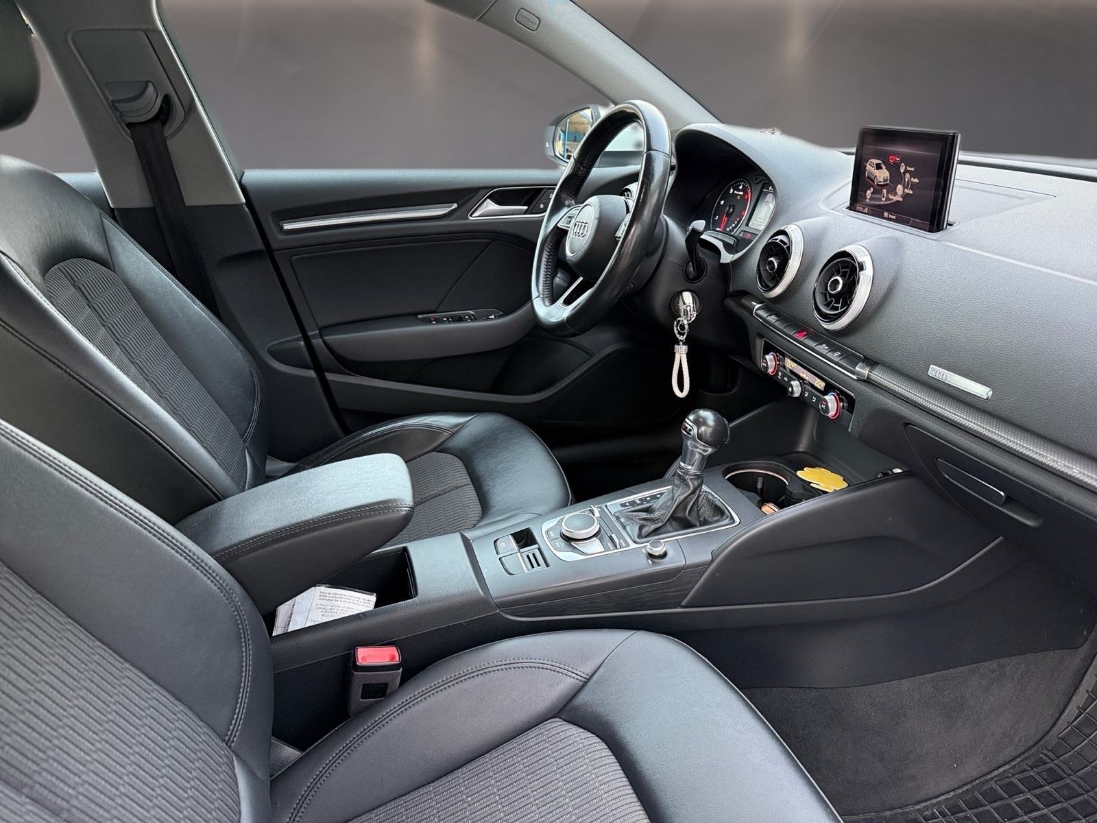 Audi A3 2,0 TDI Sport automatik(FACELIFT), fotografija 18