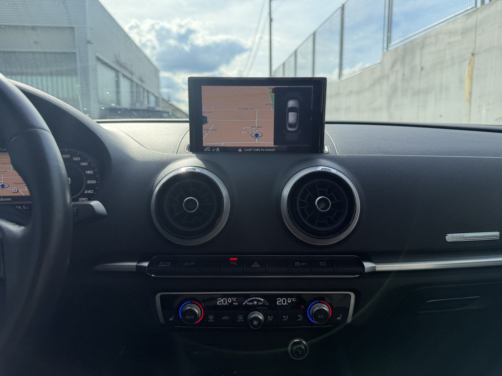 Audi A3 2.0 TDI Sport automatik, fotografija 18
