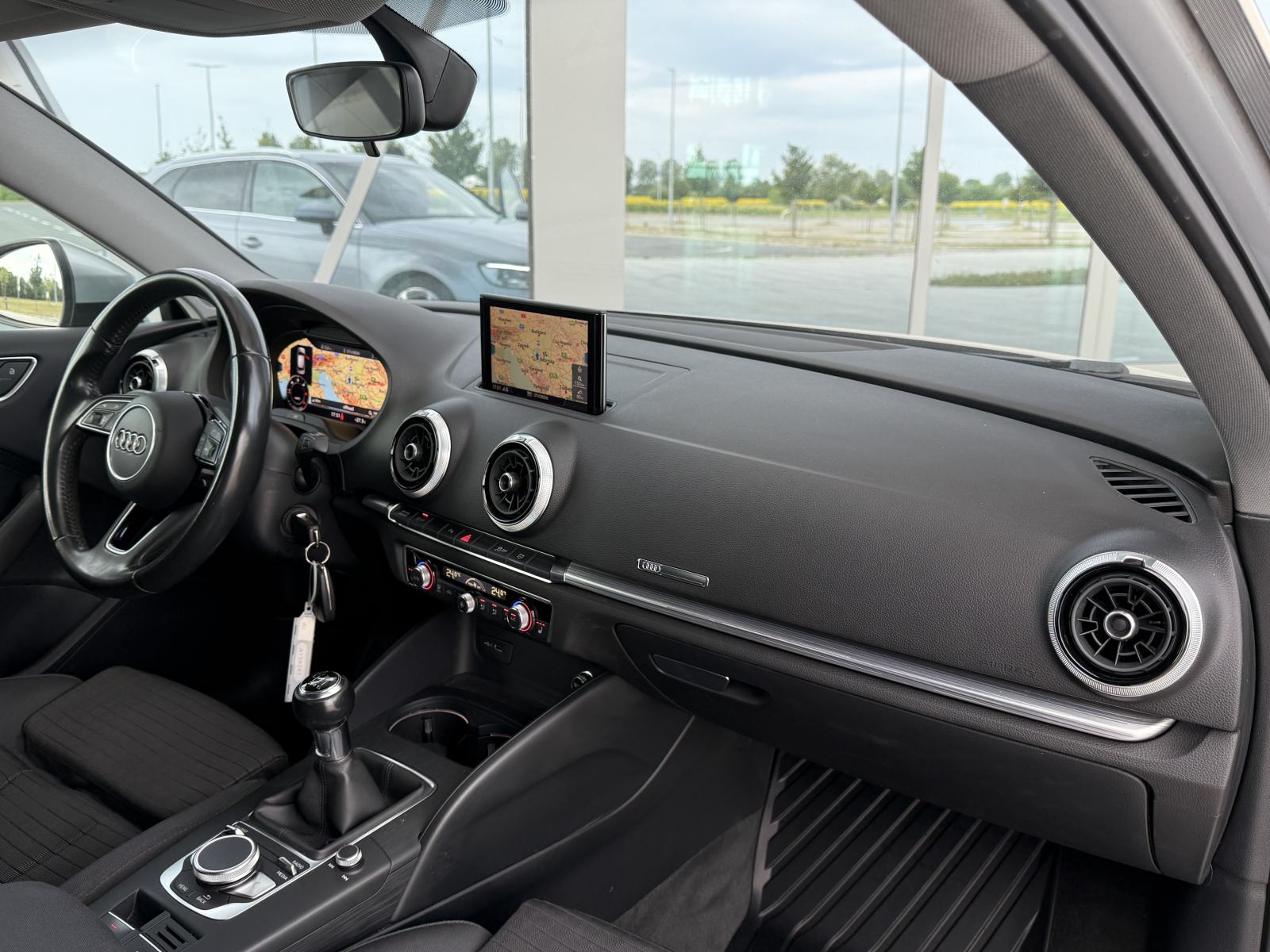 Audi A3 2,0 TDI Sport • VIRTUAL • NAVI • ALU 18 • REG 3/27 •, fotografija 14