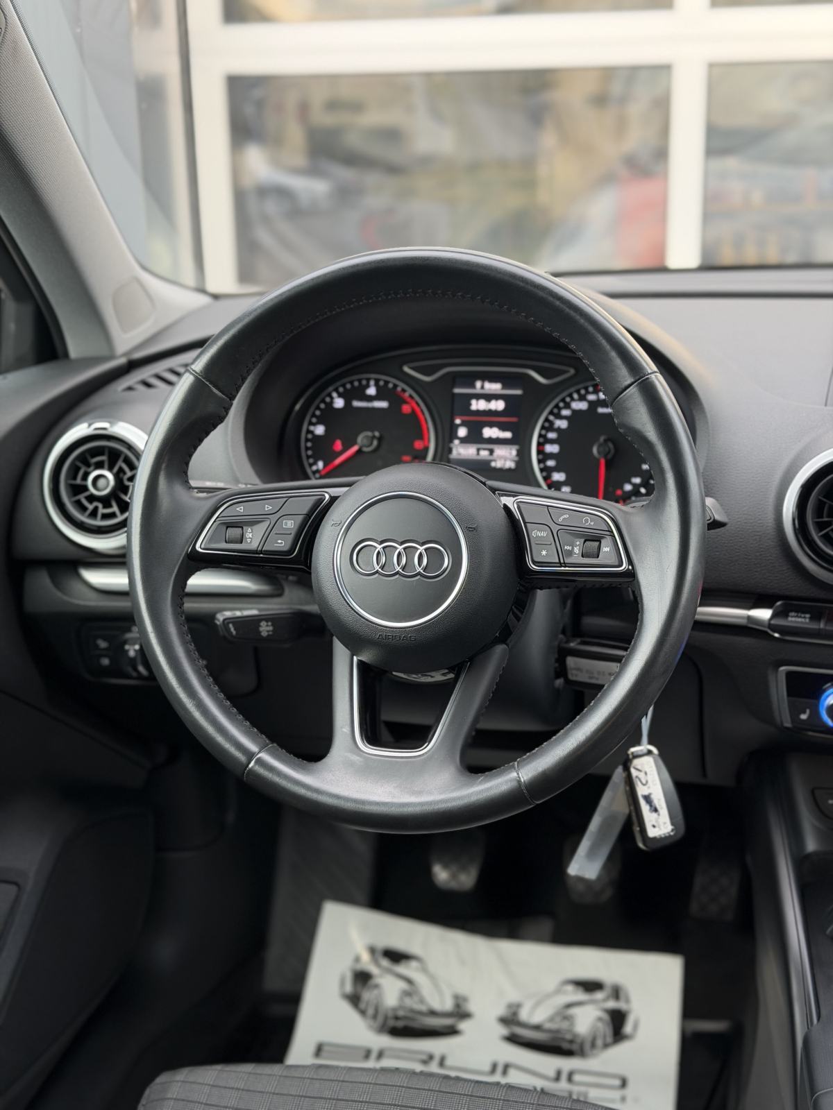 Audi A3 2,0 TDI SPORTBACK/XENON/LED/17/V.SERVIS/JAMSTVO, fotografija 13
