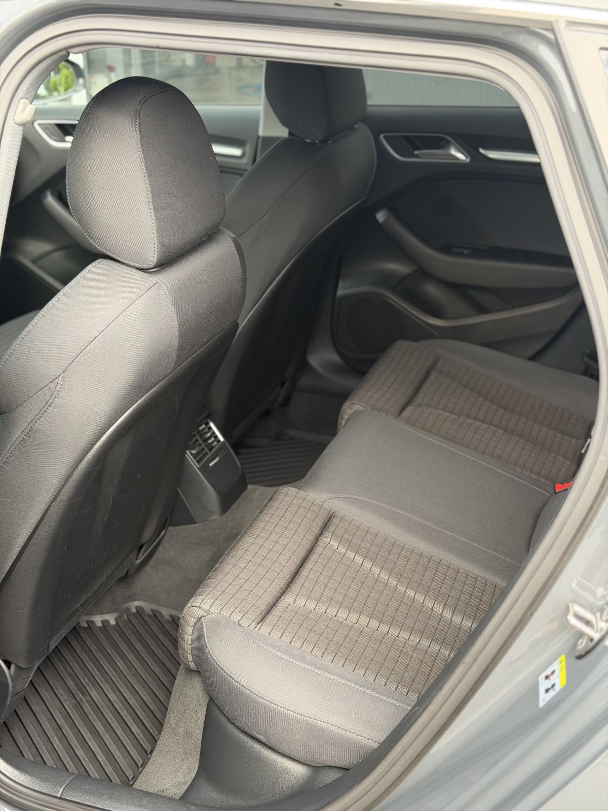 Audi A3 2,0 TDI SPORTBACK/XENON/LED/17/V.SERVIS/JAMSTVO, fotografija 10
