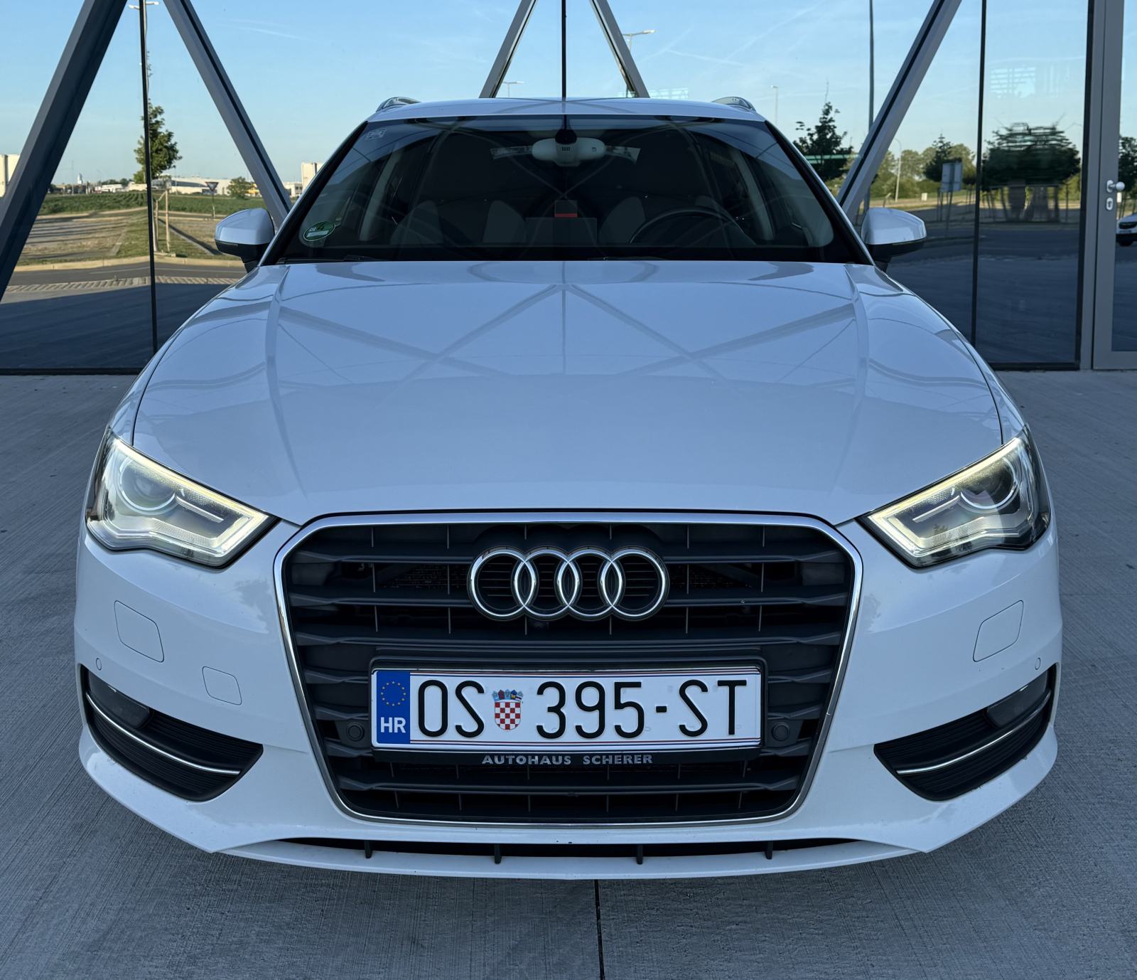 Audi A3 2,0 TDI Sport • XENON • LED • ALU 17 • REG 5/27 •, fotografija 2