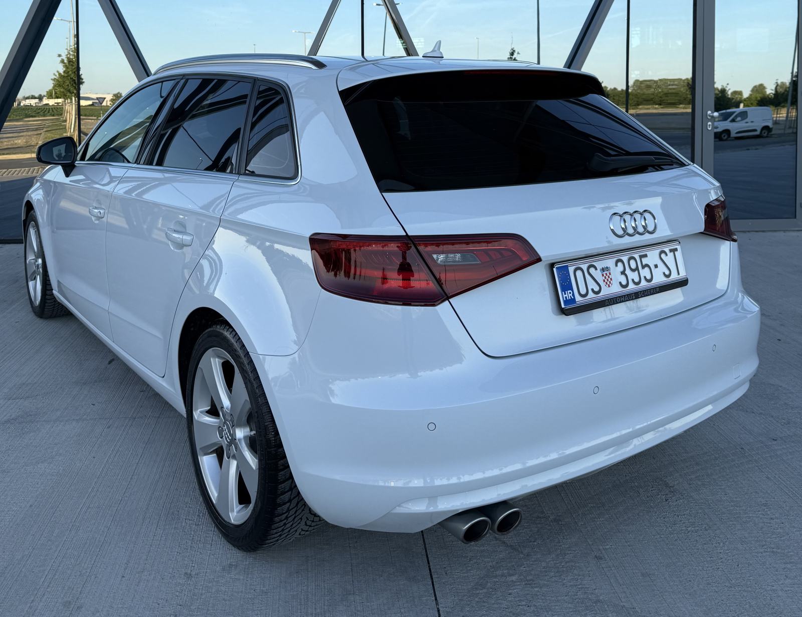 Audi A3 2,0 TDI Sport • XENON • LED • ALU 17 • REG 5/27 •, fotografija 5