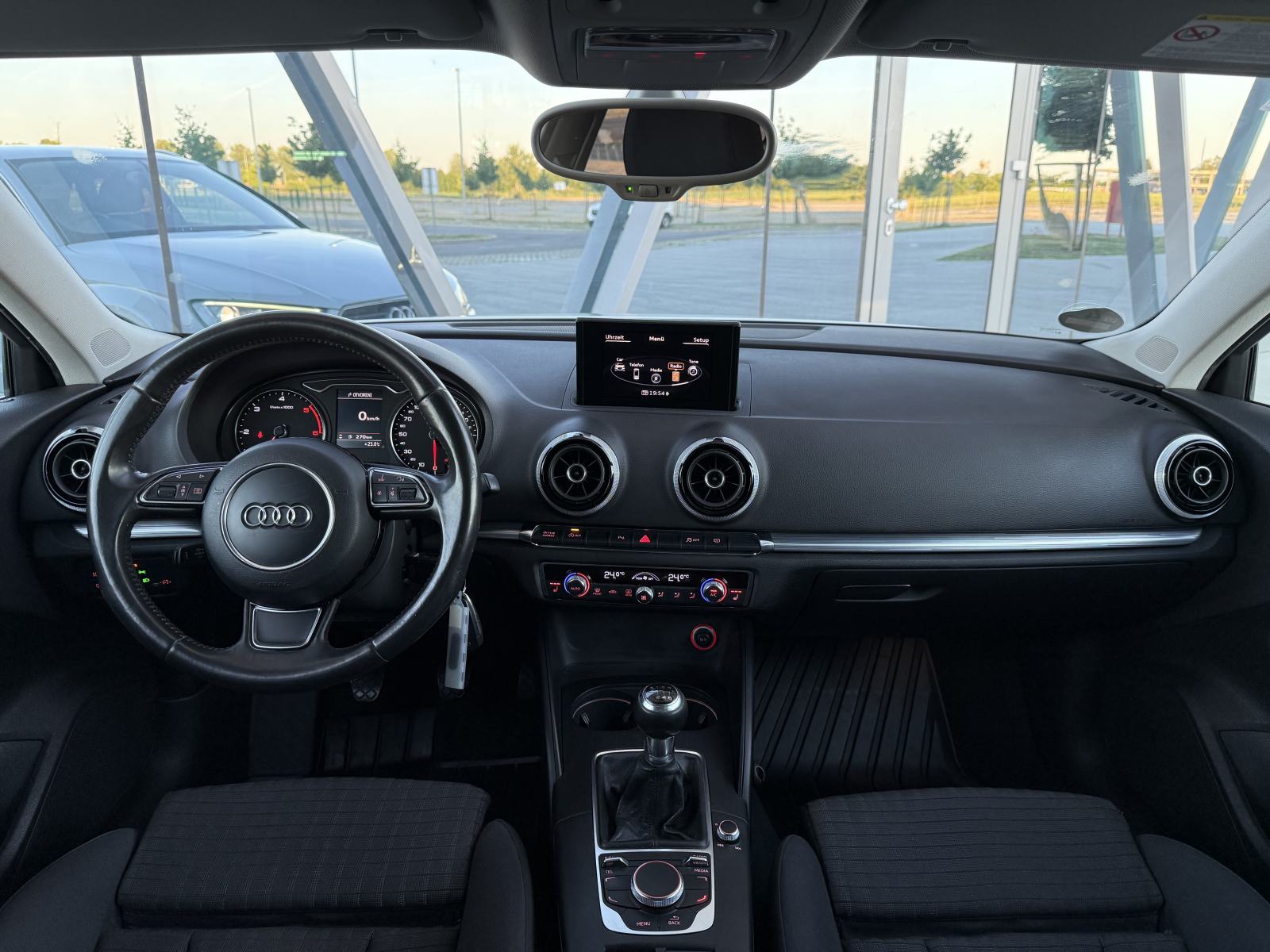 Audi A3 2,0 TDI Sport • XENON • LED • ALU 17 • REG 5/27 •, fotografija 11