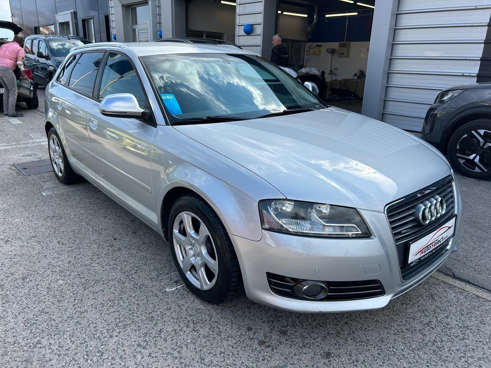 Audi A3 2.0 TDI Sportback - Quattro - SERVISNA - GARANCIJA - REG1GOD, fotografija 2