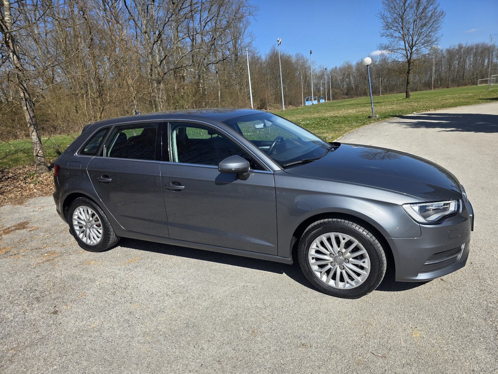 Audi A3 2,0 TDI Sportback S-Tronic automatik,navi,2xpdc,jamstvo, fotografija 3