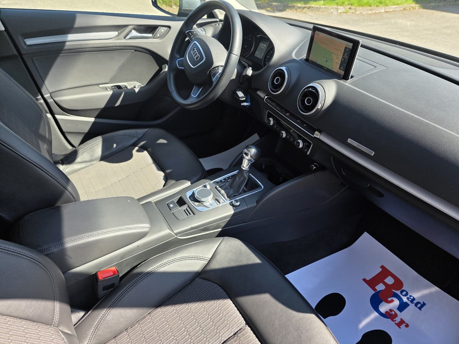 Audi A3 2,0 TDI Sportback S-Tronic automatik,navi,2xpdc,jamstvo, fotografija 6