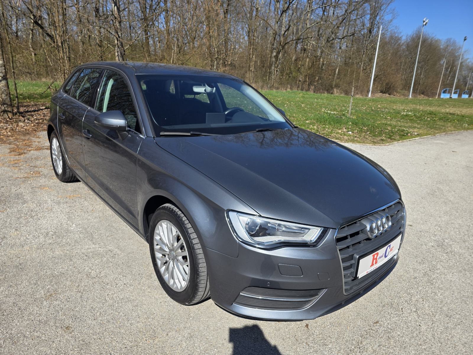 Audi A3 2,0 TDI Sportback S-Tronic automatik,navi,2xpdc,jamstvo, fotografija 2