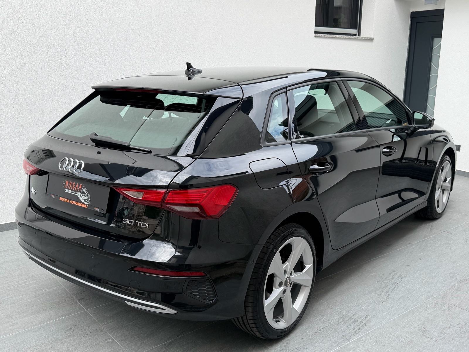 Audi A3 2.0 TDI Sportpaket-1. Vlasnik-Reg 1g.-Jamstvo-Leasing, fotografija 12