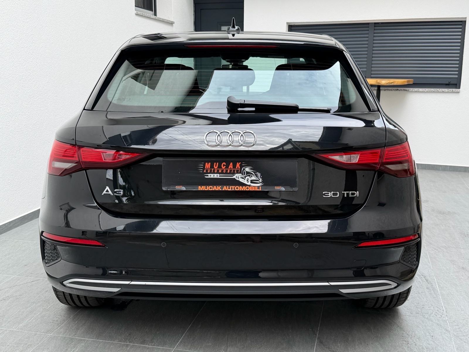 Audi A3 2.0 TDI Sportpaket-1. Vlasnik-Reg 1g.-Jamstvo-Leasing, fotografija 10