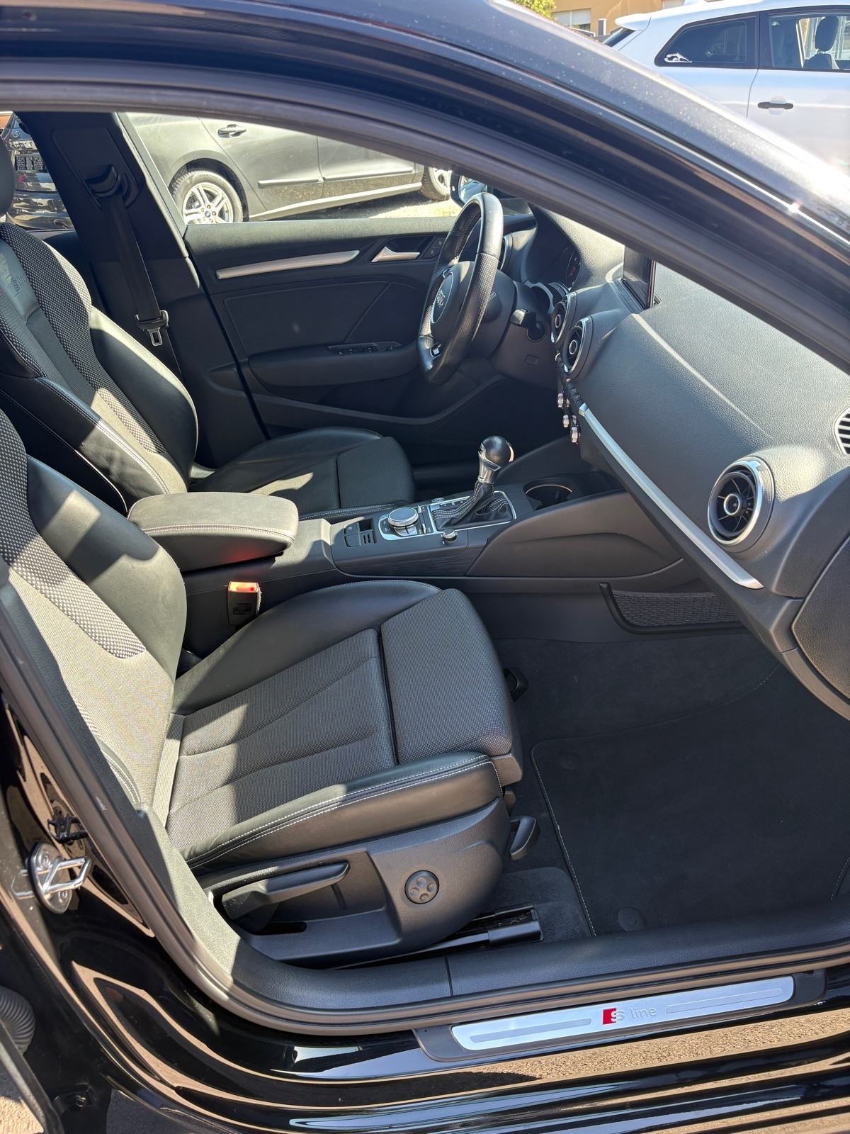 Audi A3 2,0 TDI S-Tronic/3xSline/Xenon/Navi/Keyless/Rotor/TOP STANJE!!, fotografija 17