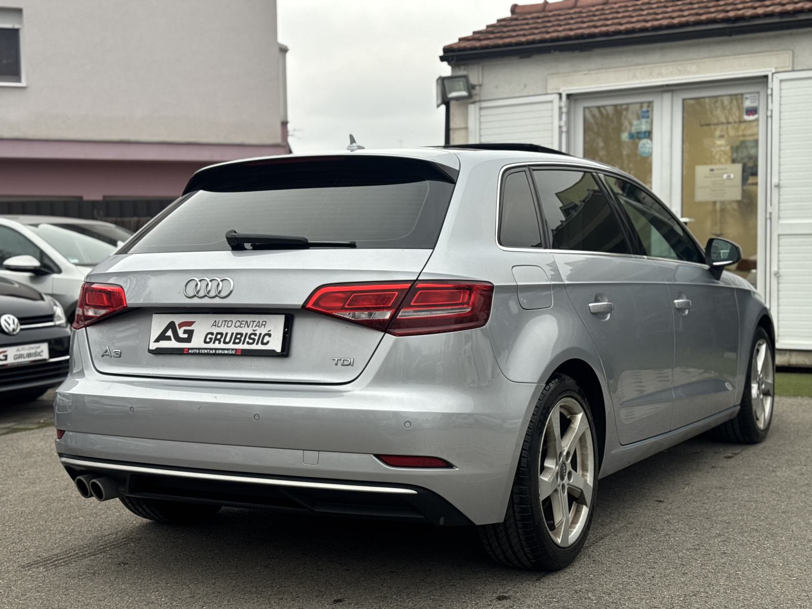 Audi A3 2,0 TDI S-tronic *Automatik* *Panorama* *1.vlasnik* *Jamstvo*, fotografija 13