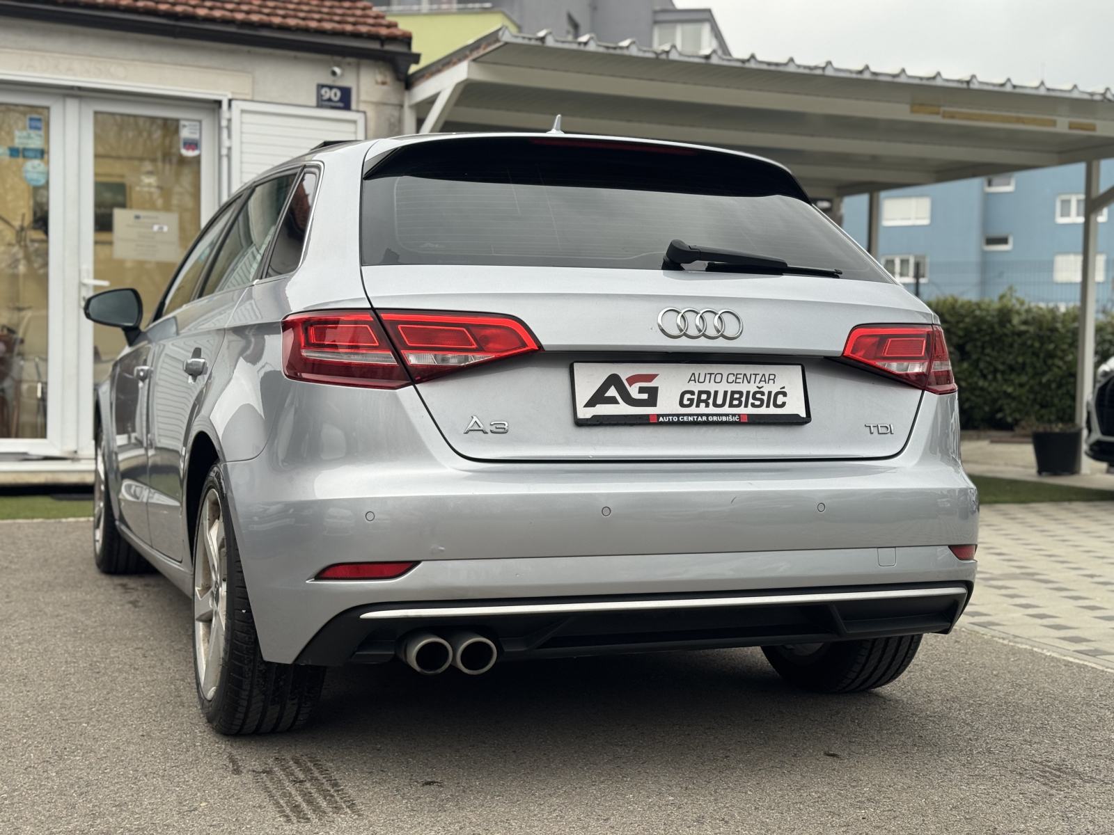 Audi A3 2,0 TDI S-tronic *Automatik* *Panorama* *1.vlasnik* *Jamstvo*, fotografija 6