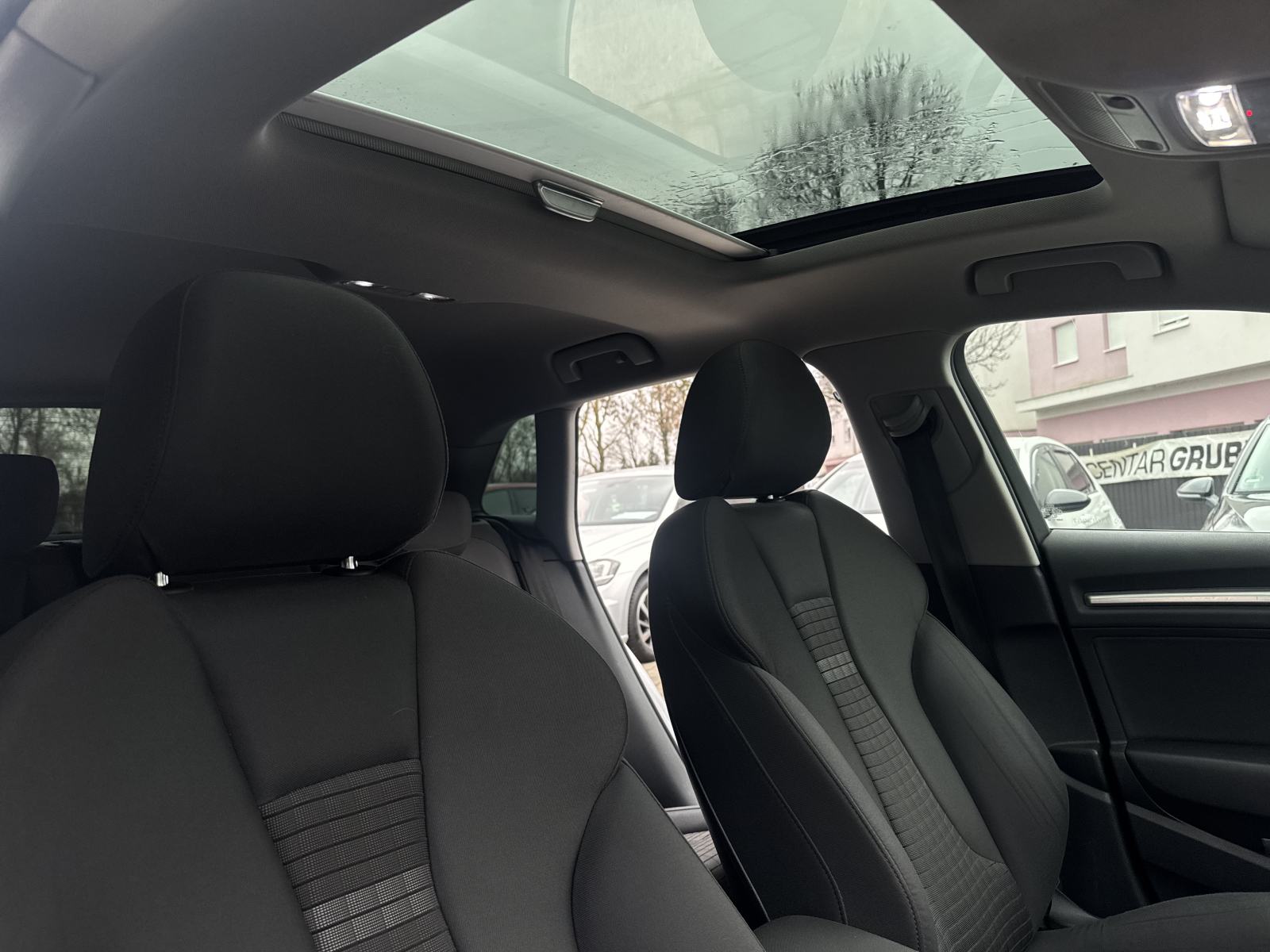 Audi A3 2,0 TDI S-tronic *Automatik* *Panorama* *1.vlasnik* *Jamstvo*, fotografija 16