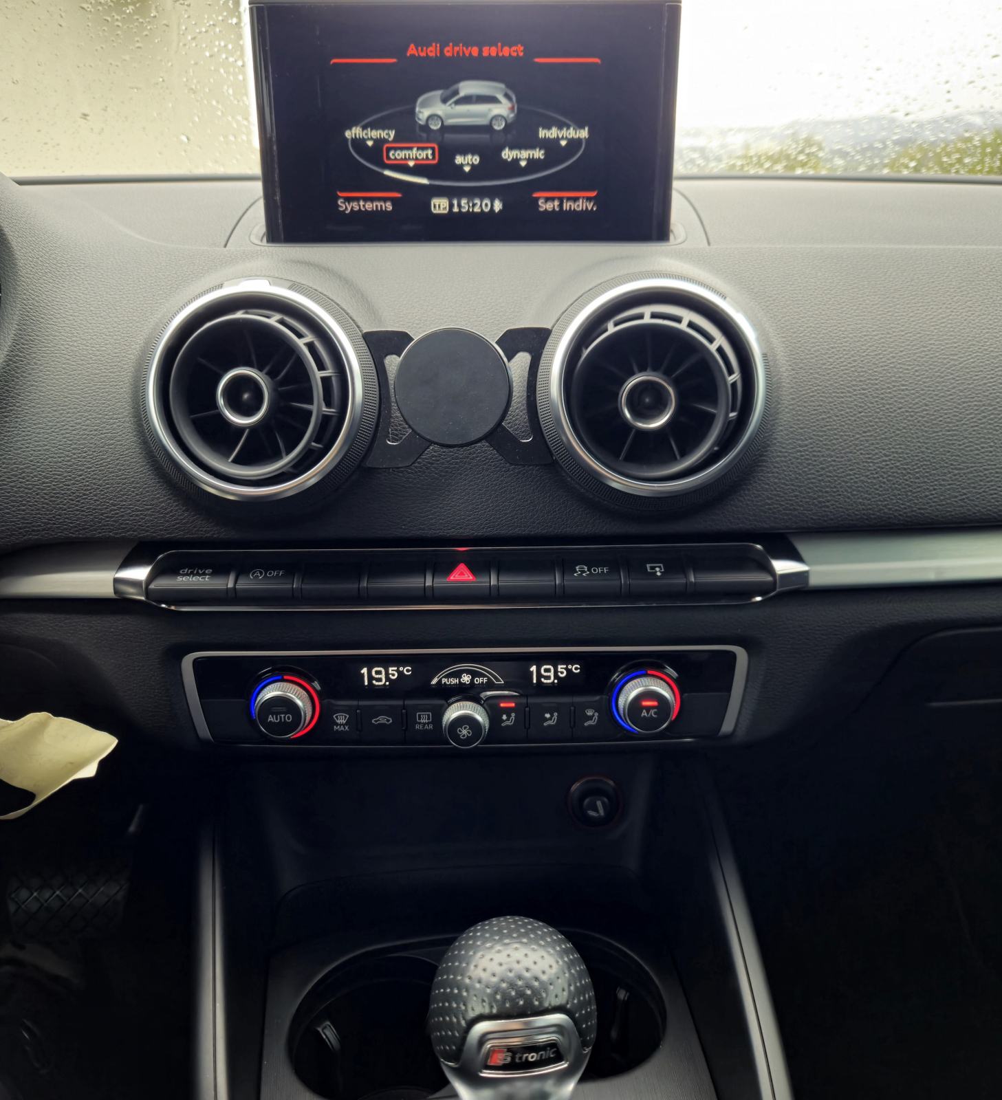 Audi A3 2,0 TDI S-Tronic S line, veliki servis, reg god dana, fotografija 13