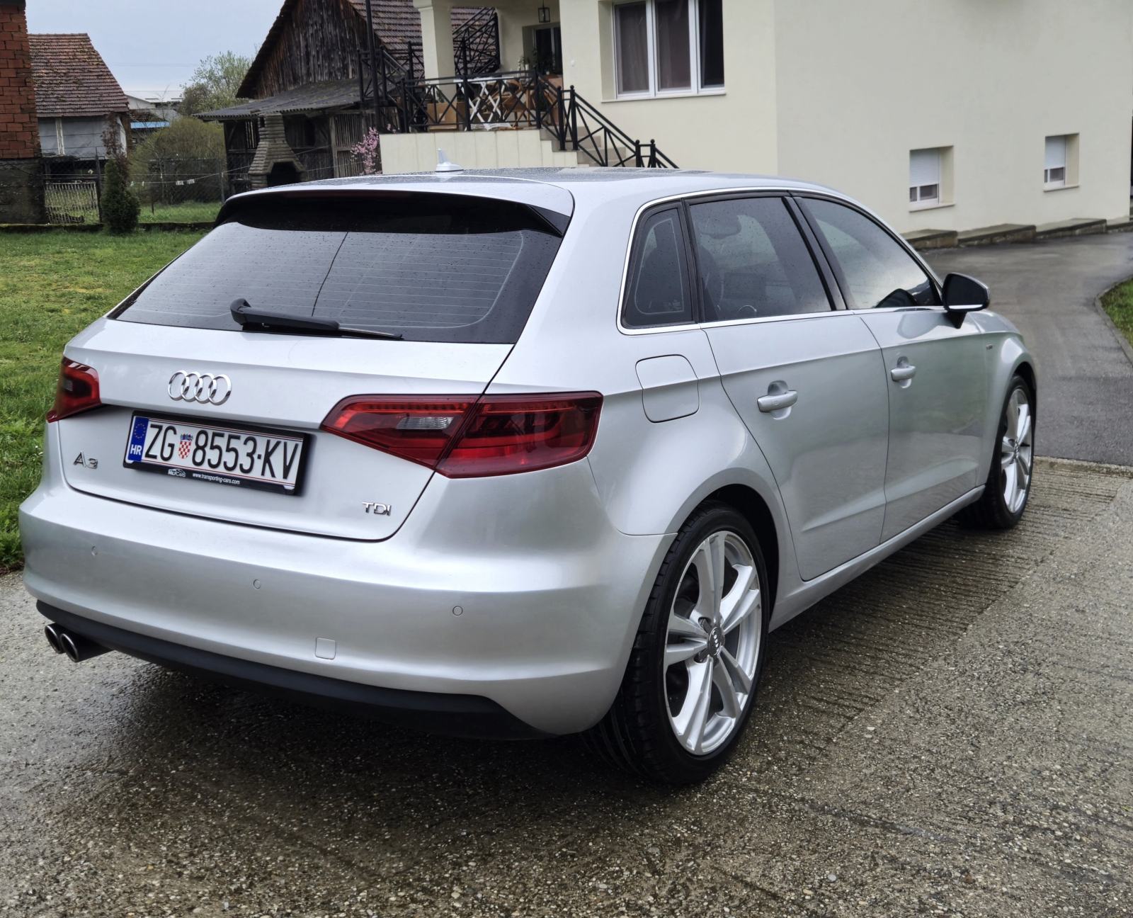 Audi A3 2,0 TDI S-Tronic S line, veliki servis, reg god dana, fotografija 7