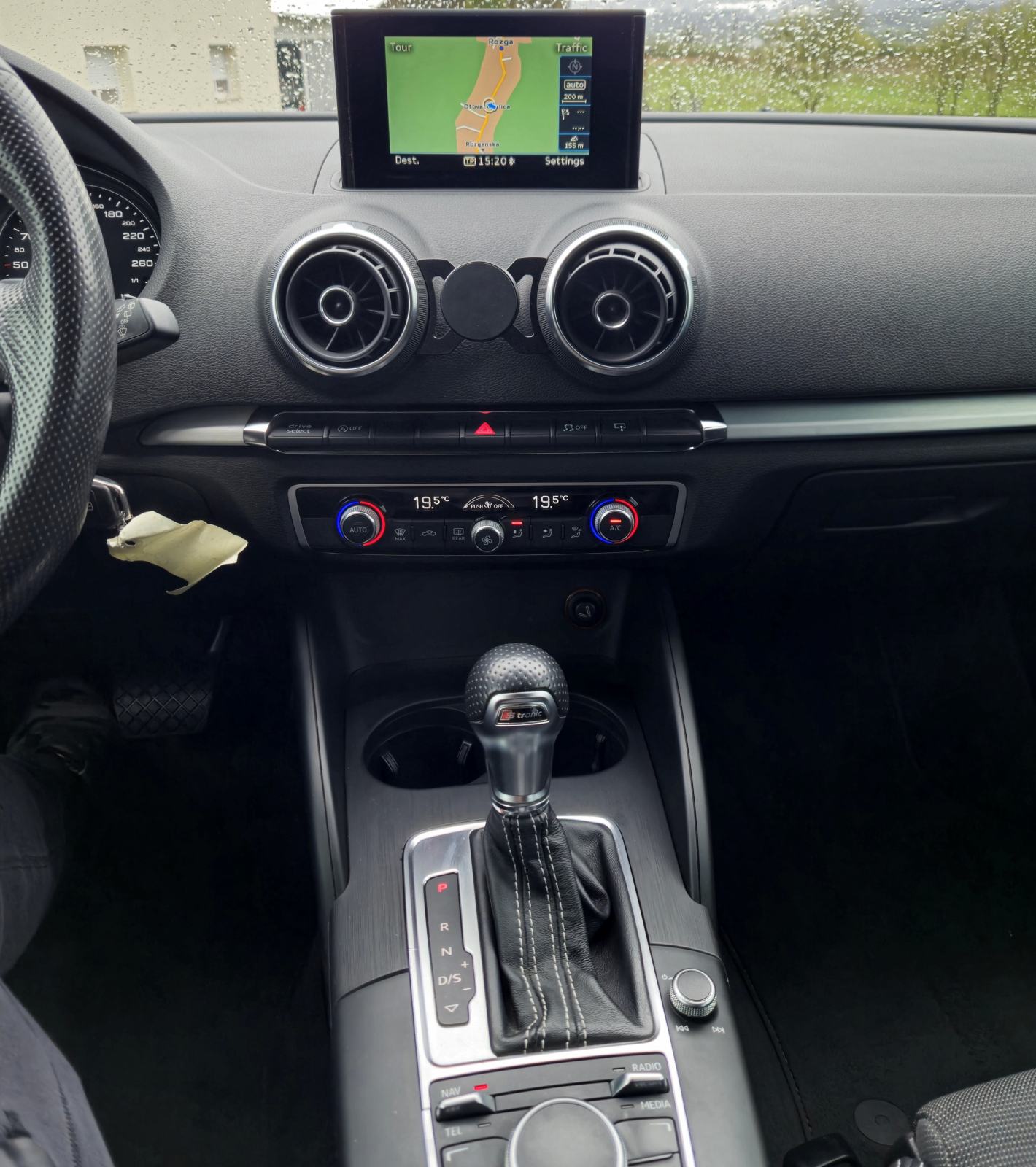 Audi A3 2,0 TDI S-Tronic S line, veliki servis, reg god dana, fotografija 15