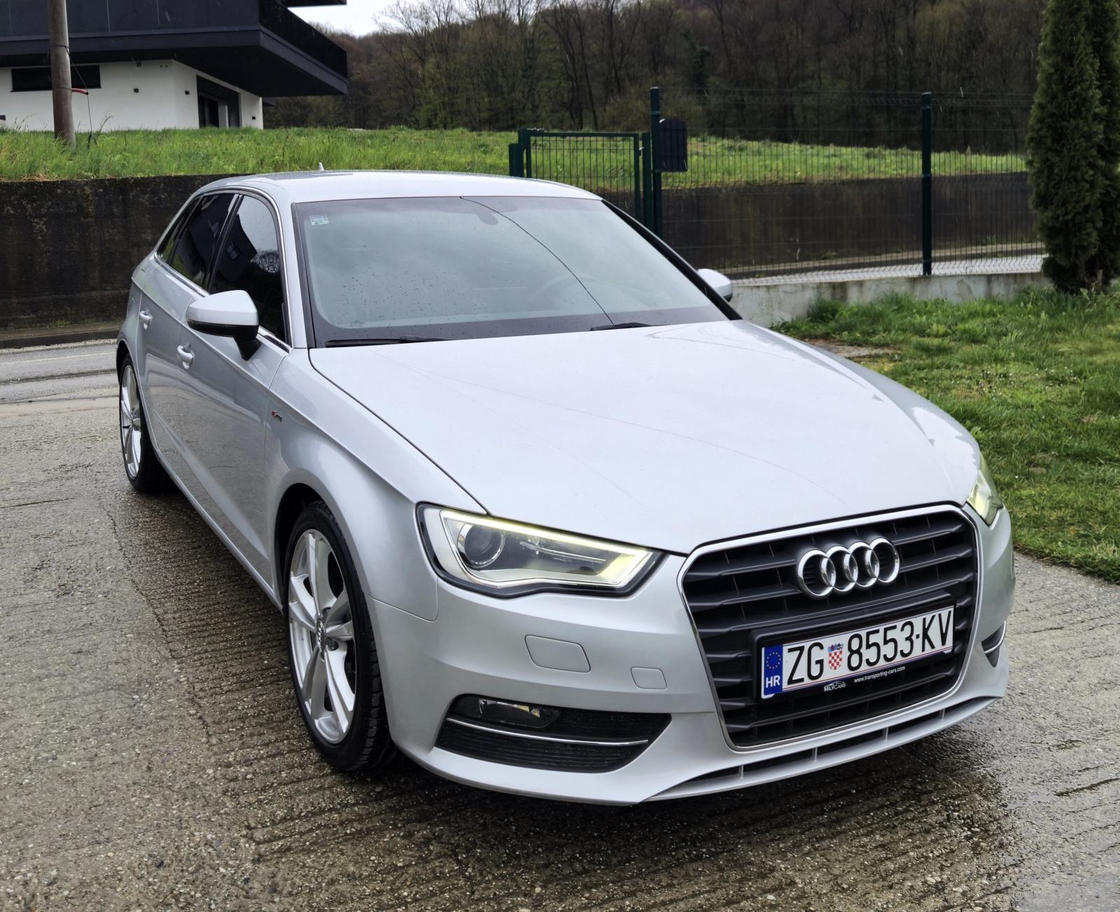 Audi A3 2,0 TDI S-Tronic S line, veliki servis, reg god dana, fotografija 2
