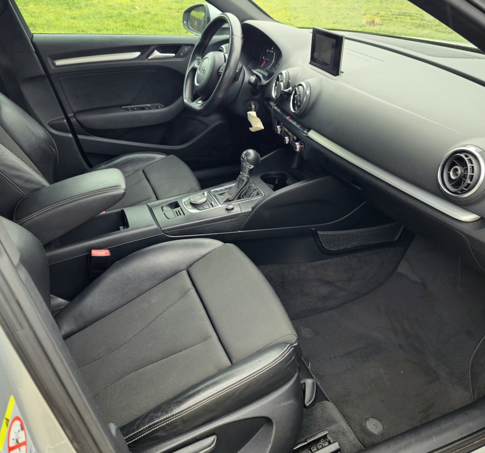 Audi A3 2,0 TDI S-Tronic S line, veliki servis, reg god dana, fotografija 9