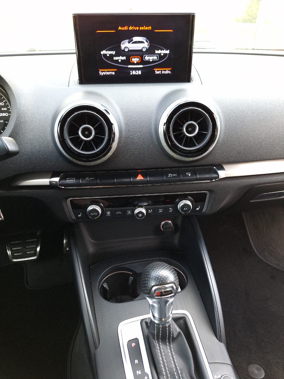 Audi A3 2.0 TDI.S-Tronic.Black optic., fotografija 7