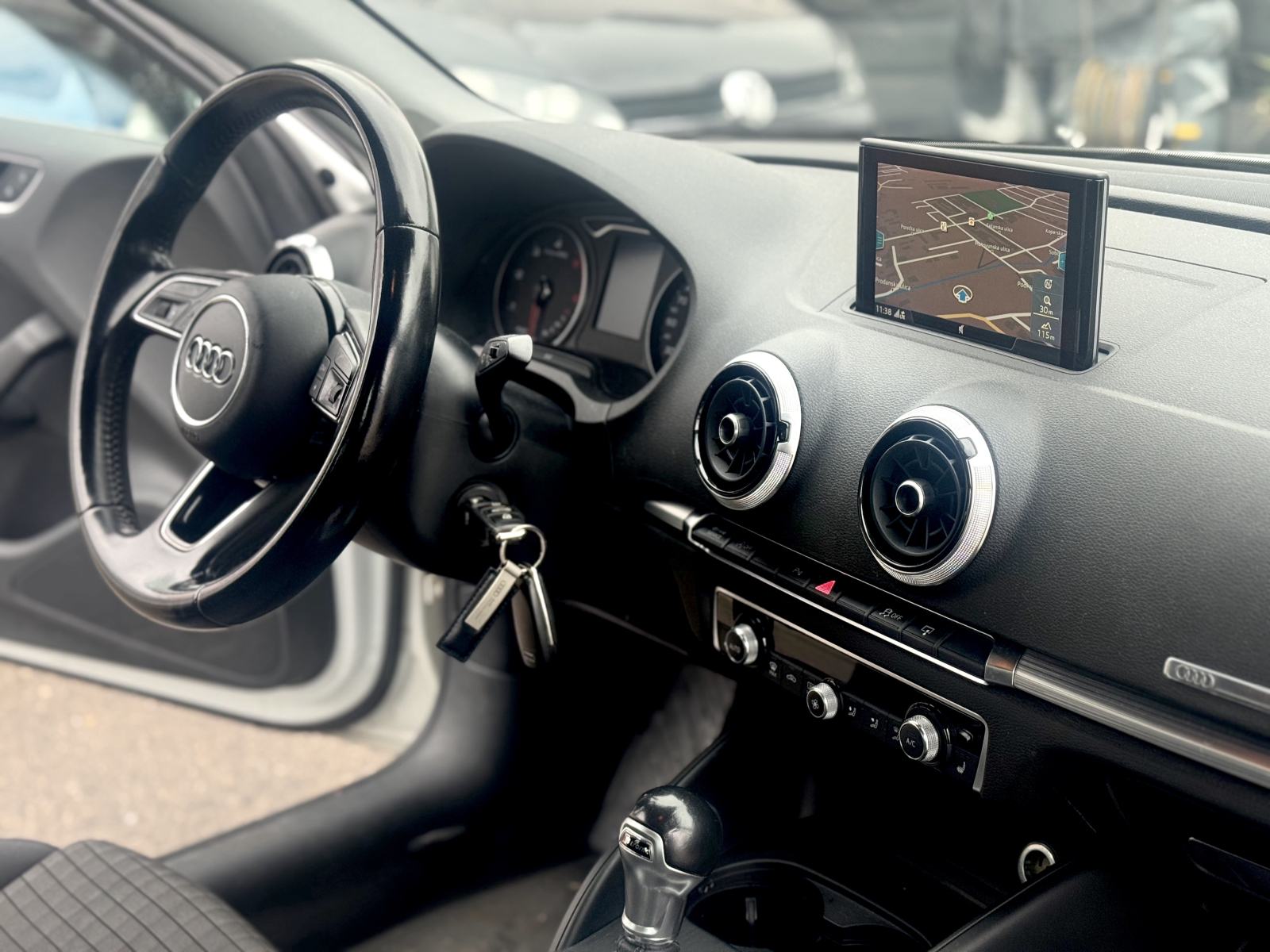 Audi A3 2,0 TDI Sport S tronic *Automatik* *Veliki servis* *Jamstvo*, fotografija 9