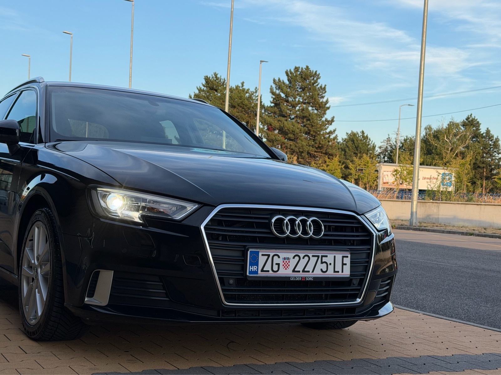 Audi A3 2,0 TDI- UltraBlack/1.Vlasnik/Virtual/LED/ISOFIX/Servisna, fotografija 8